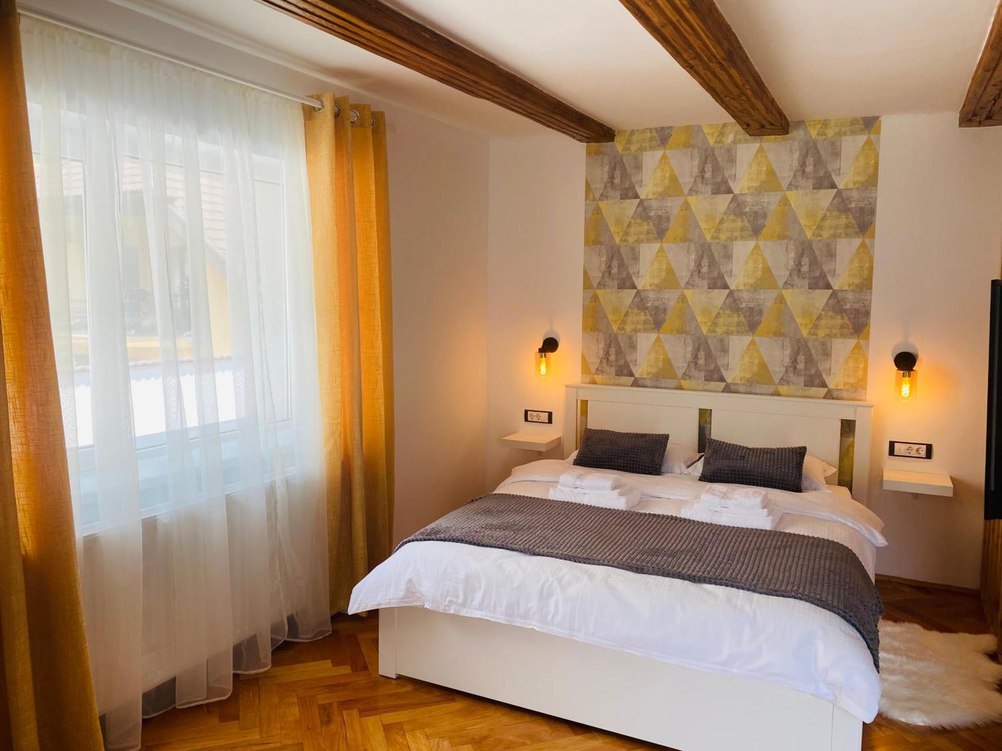 Schei Residence Brasov Luaran gambar