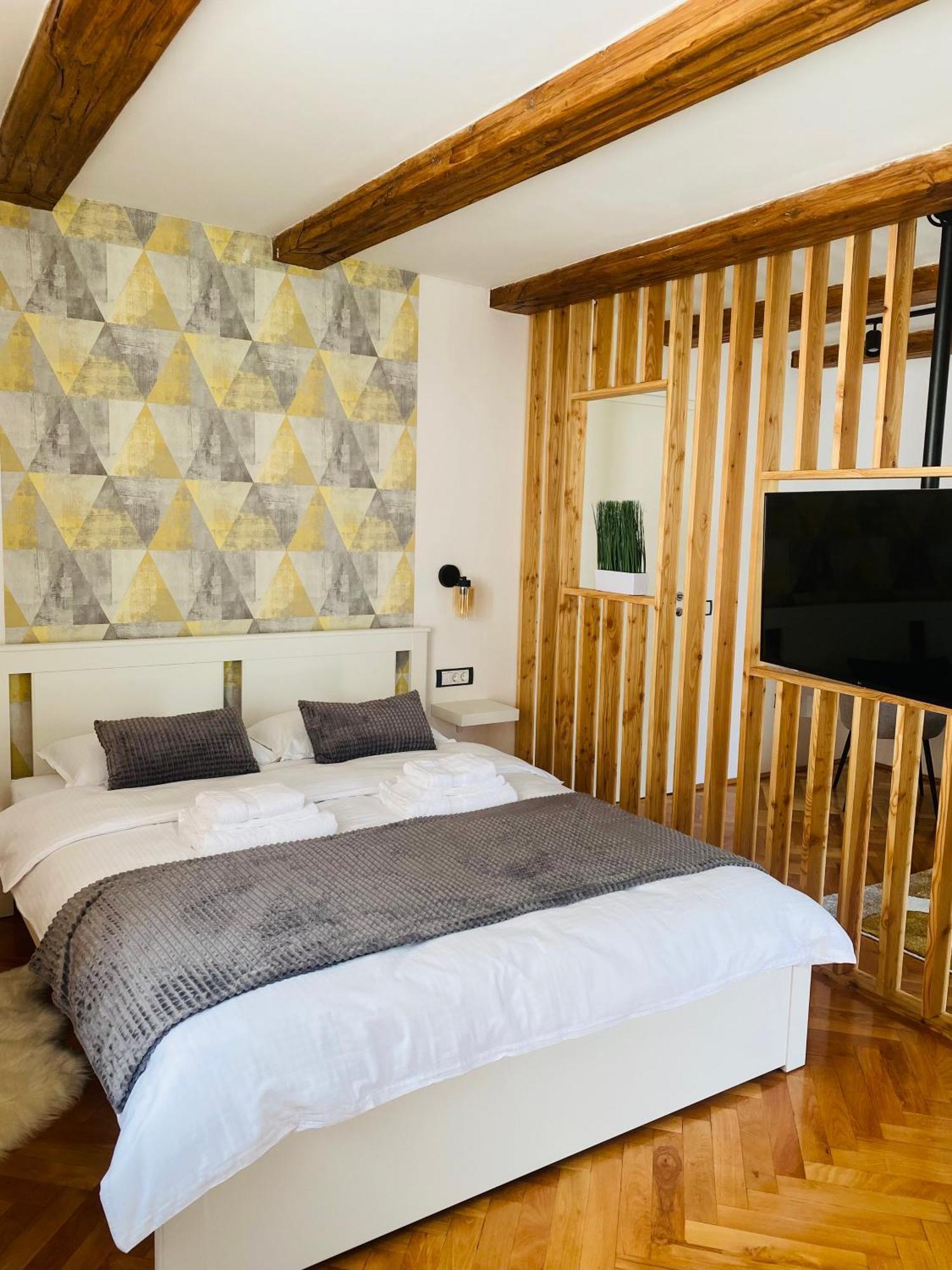 Schei Residence Brasov Luaran gambar
