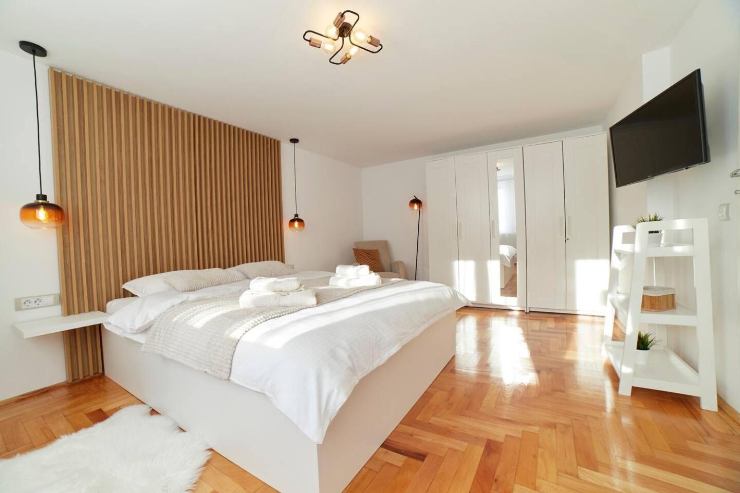 Schei Residence Brasov Luaran gambar